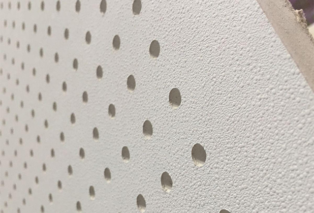 成都(dōu)穿孔石膏闆